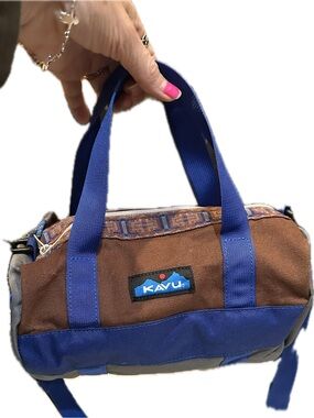 KAVU UNISEX MINI SMALL DUFFLE BAG BROWN BLUE CARRYALL PURSE TRAVEL HANDLED XBODY